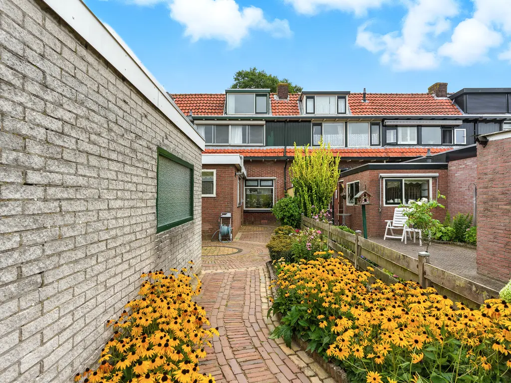 Talmaweg 106, BARENDRECHT
