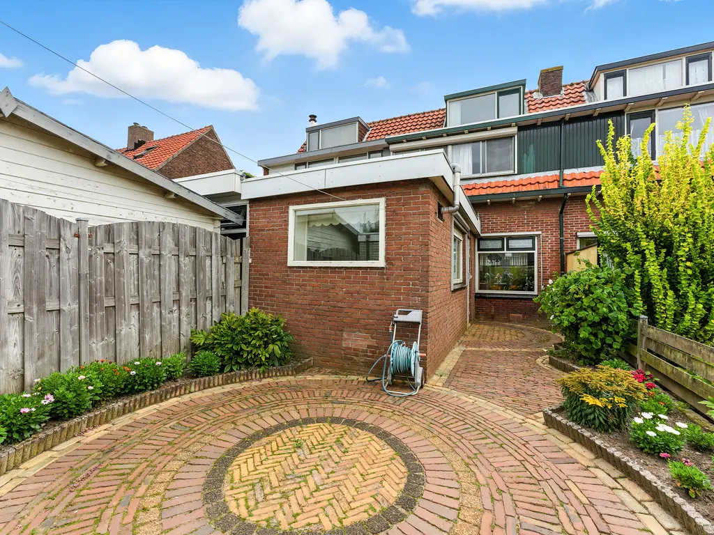 Talmaweg 106, BARENDRECHT