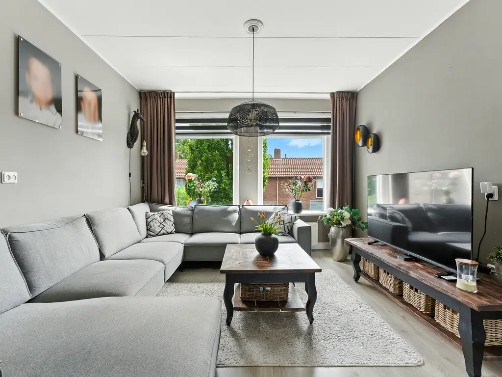 Thorbeckestraat 24, HENDRIK-IDO-AMBACHT