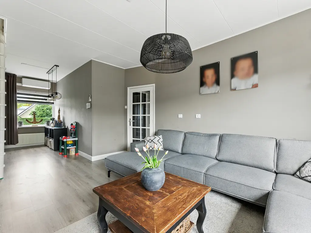Thorbeckestraat 24, HENDRIK-IDO-AMBACHT
