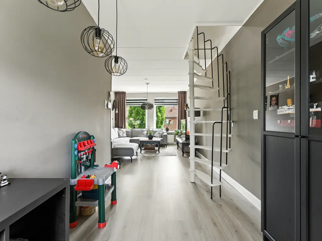 Thorbeckestraat 24, HENDRIK-IDO-AMBACHT