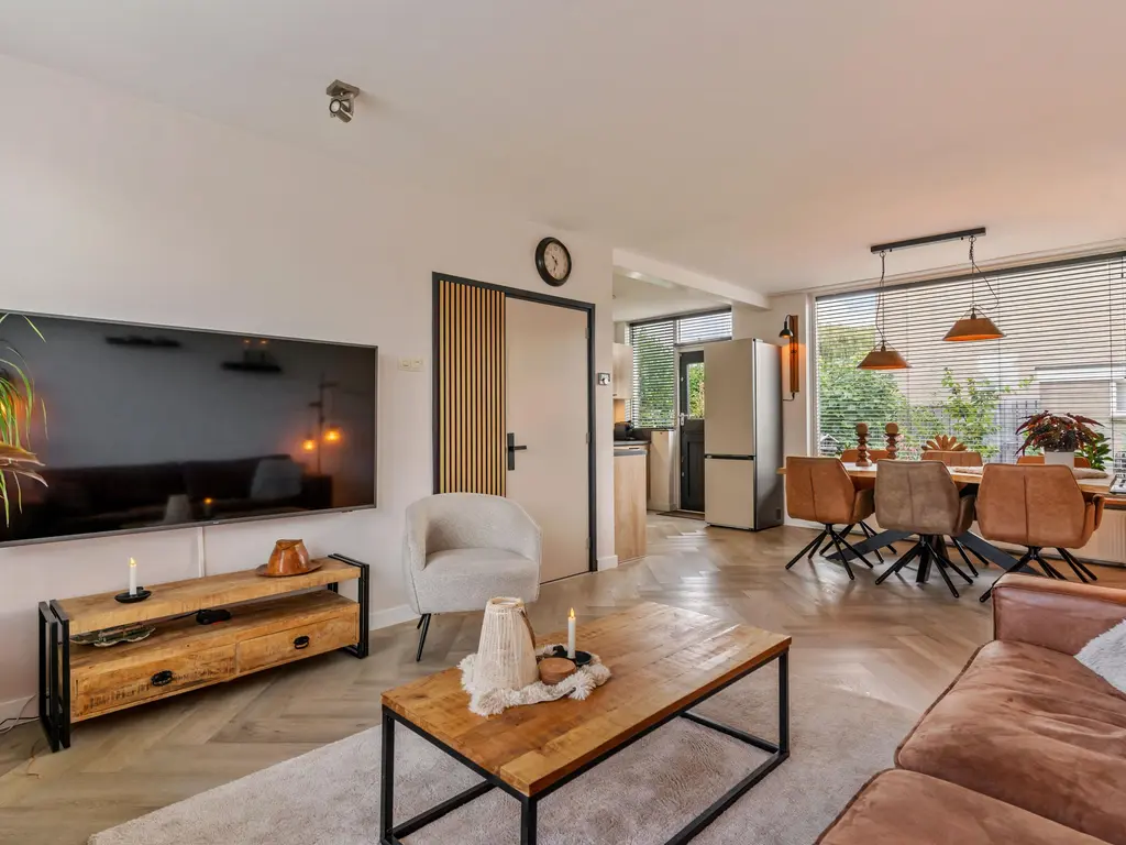Hoefslag 37, BARENDRECHT