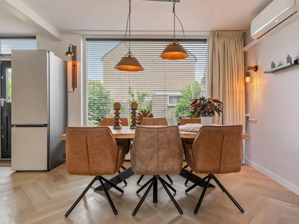 Hoefslag 37, BARENDRECHT