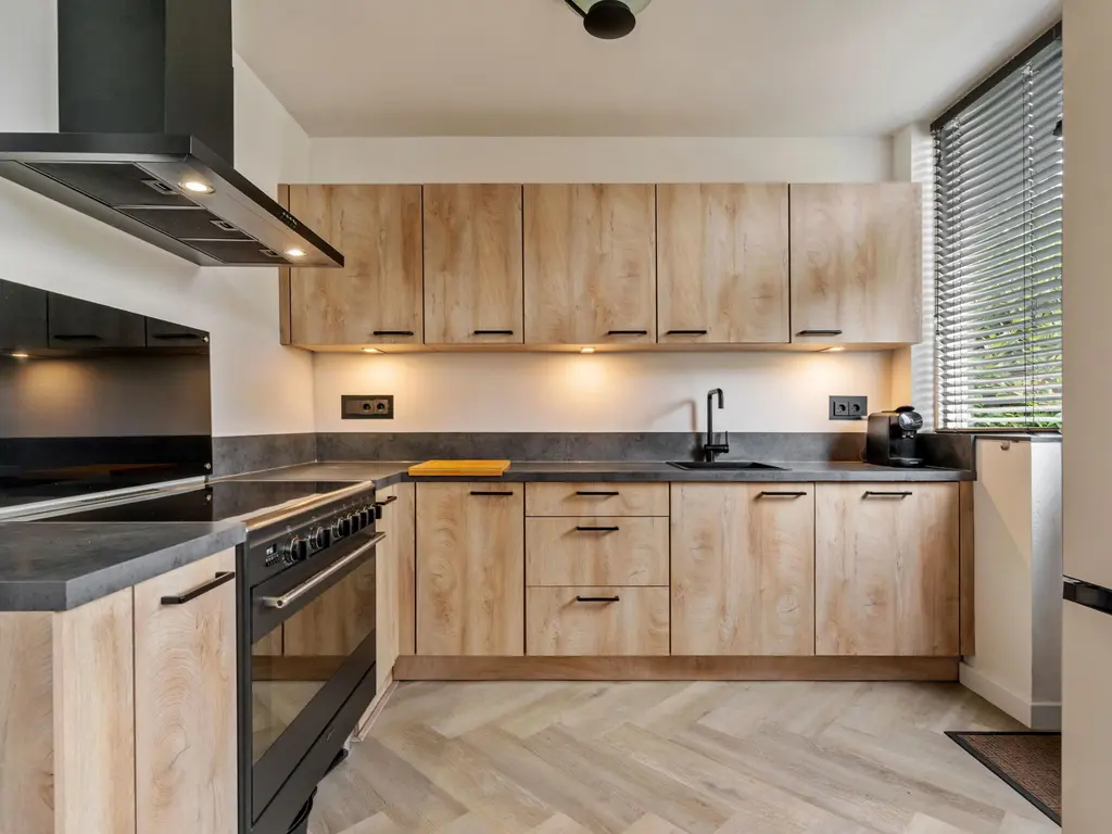 Hoefslag 37, BARENDRECHT