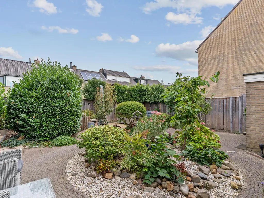 Hoefslag 37, BARENDRECHT