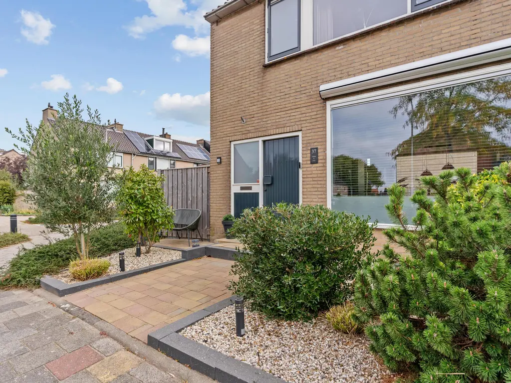Hoefslag 37, BARENDRECHT