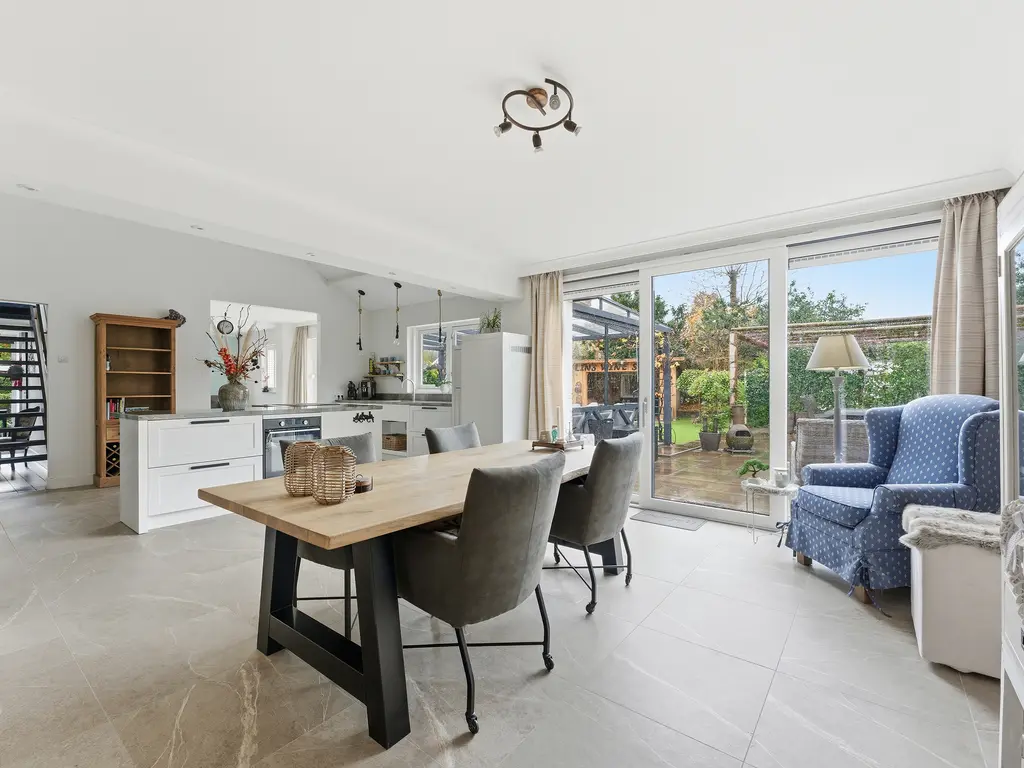 Wassenaar van Obdampark 18, HENDRIK-IDO-AMBACHT