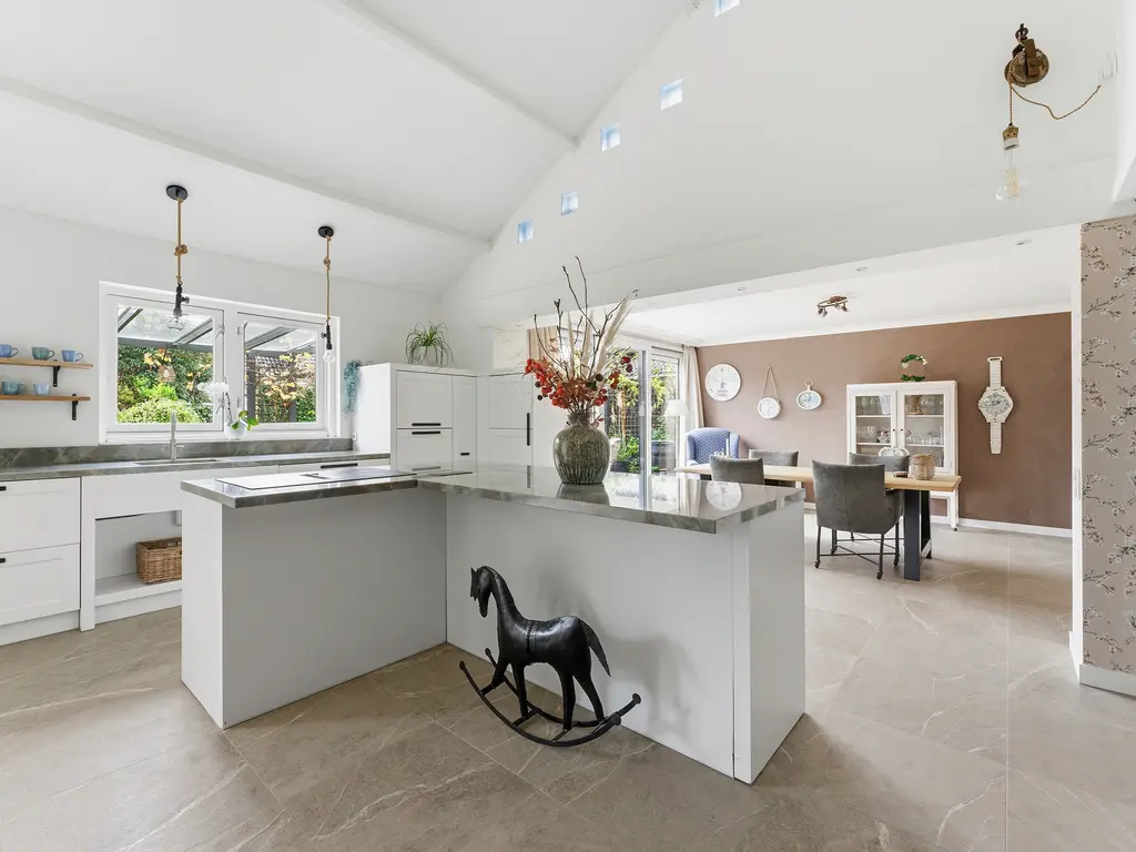 Wassenaar van Obdampark 18, HENDRIK-IDO-AMBACHT