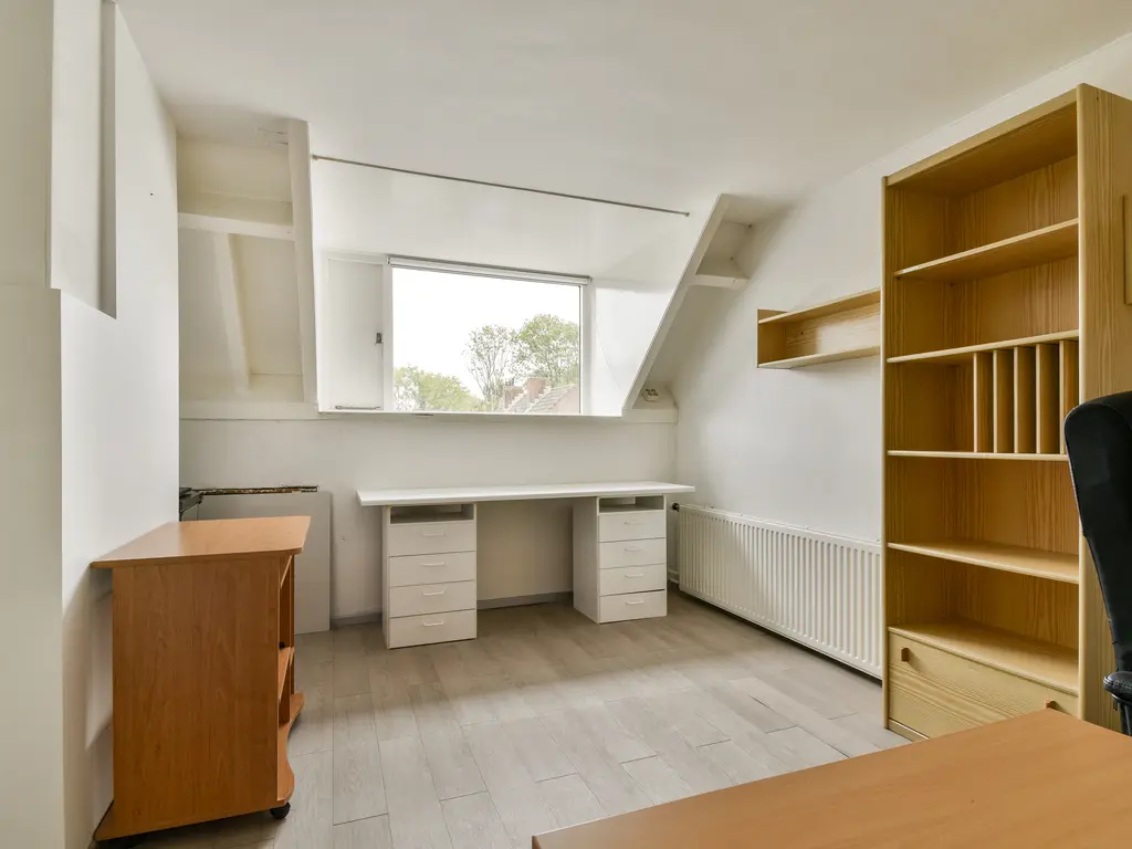 Ring 110, HENDRIK-IDO-AMBACHT