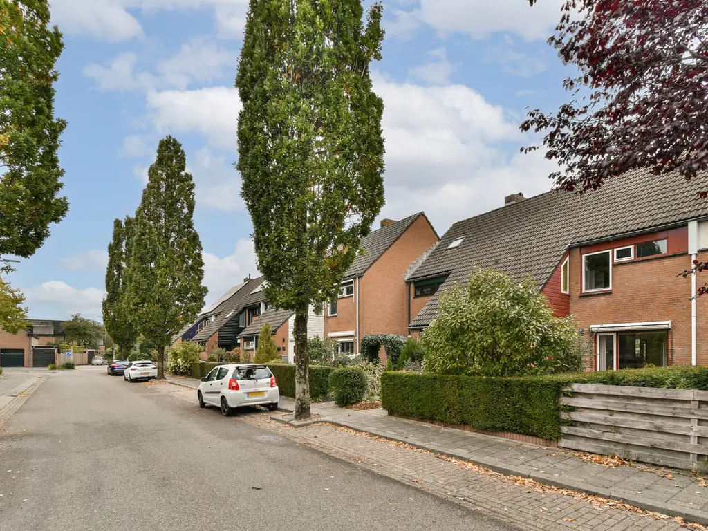 Ring 110, HENDRIK-IDO-AMBACHT