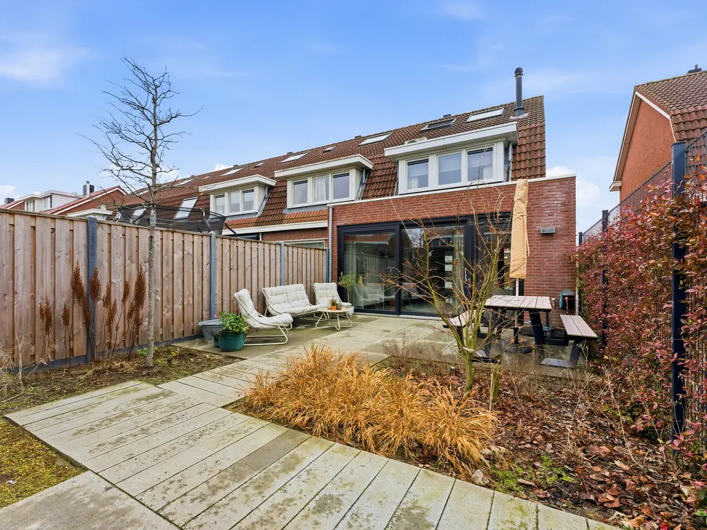 Laagveen 34, HENDRIK-IDO-AMBACHT