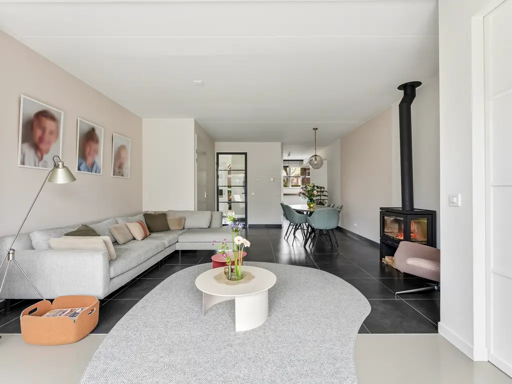 Laagveen 34, HENDRIK-IDO-AMBACHT