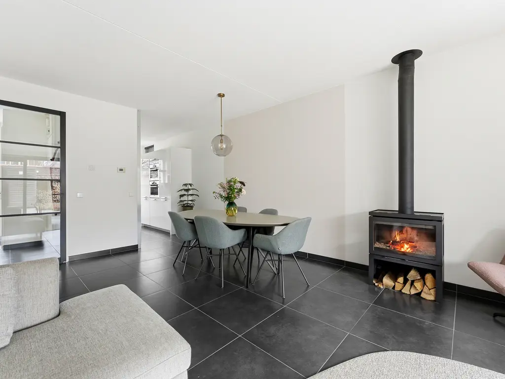 Laagveen 34, HENDRIK-IDO-AMBACHT