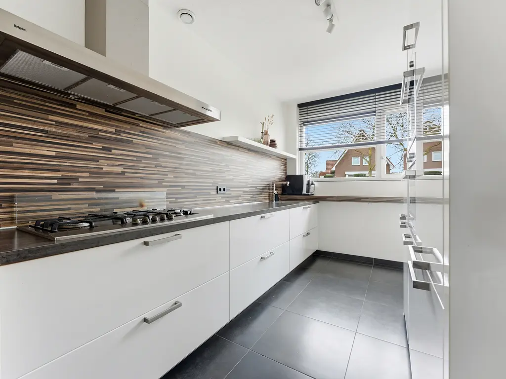 Laagveen 34, HENDRIK-IDO-AMBACHT