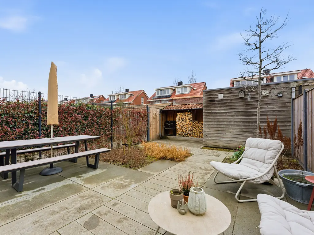 Laagveen 34, HENDRIK-IDO-AMBACHT