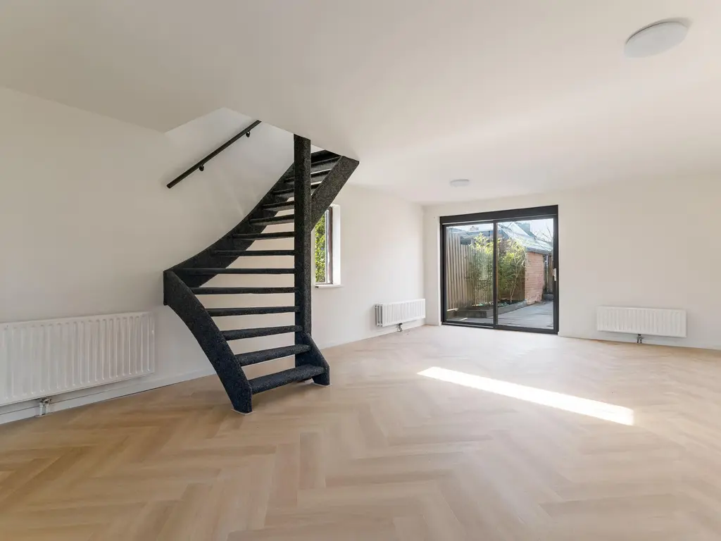 Ring 196, HENDRIK-IDO-AMBACHT