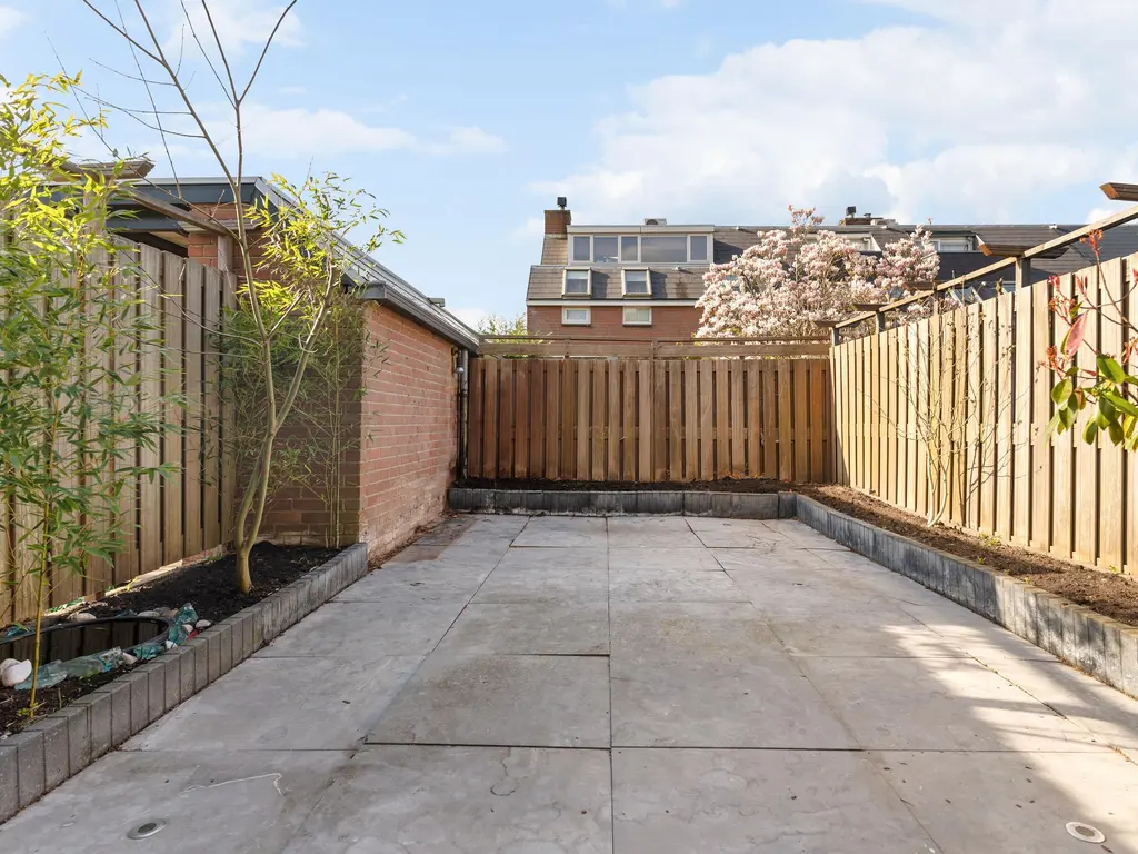 Ring 196, HENDRIK-IDO-AMBACHT