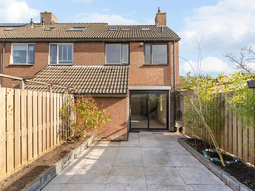 Ring 196, HENDRIK-IDO-AMBACHT