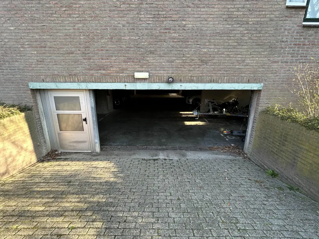 Ring 229A 32, HENDRIK-IDO-AMBACHT