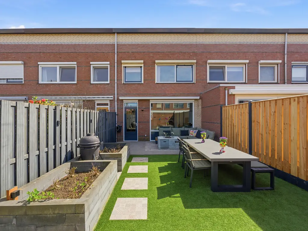 Machteld Sandelijnslaan 24, HENDRIK-IDO-AMBACHT