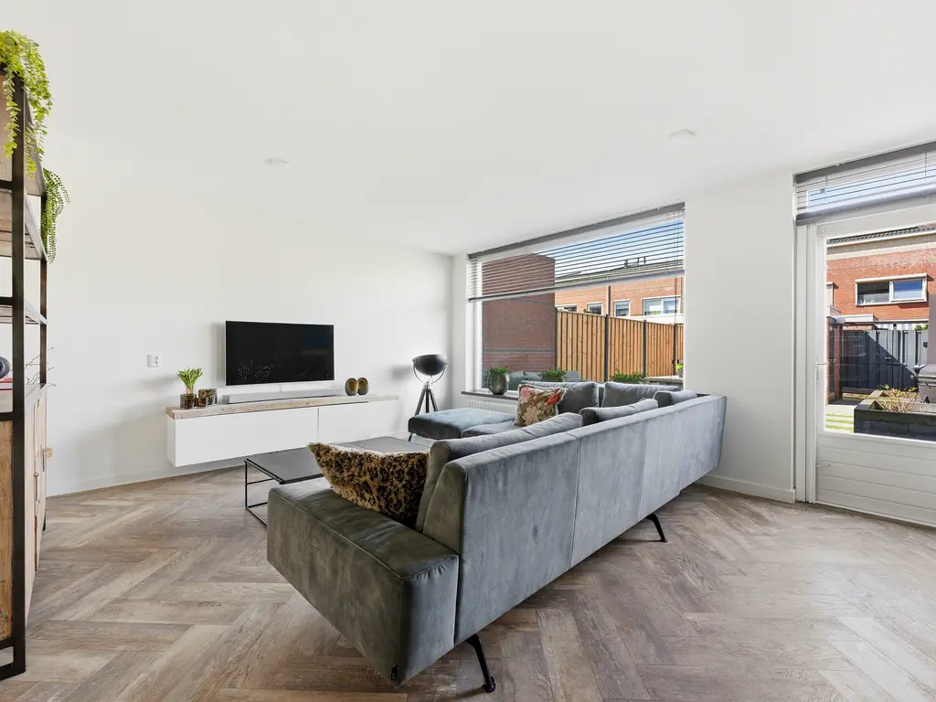 Machteld Sandelijnslaan 24, HENDRIK-IDO-AMBACHT