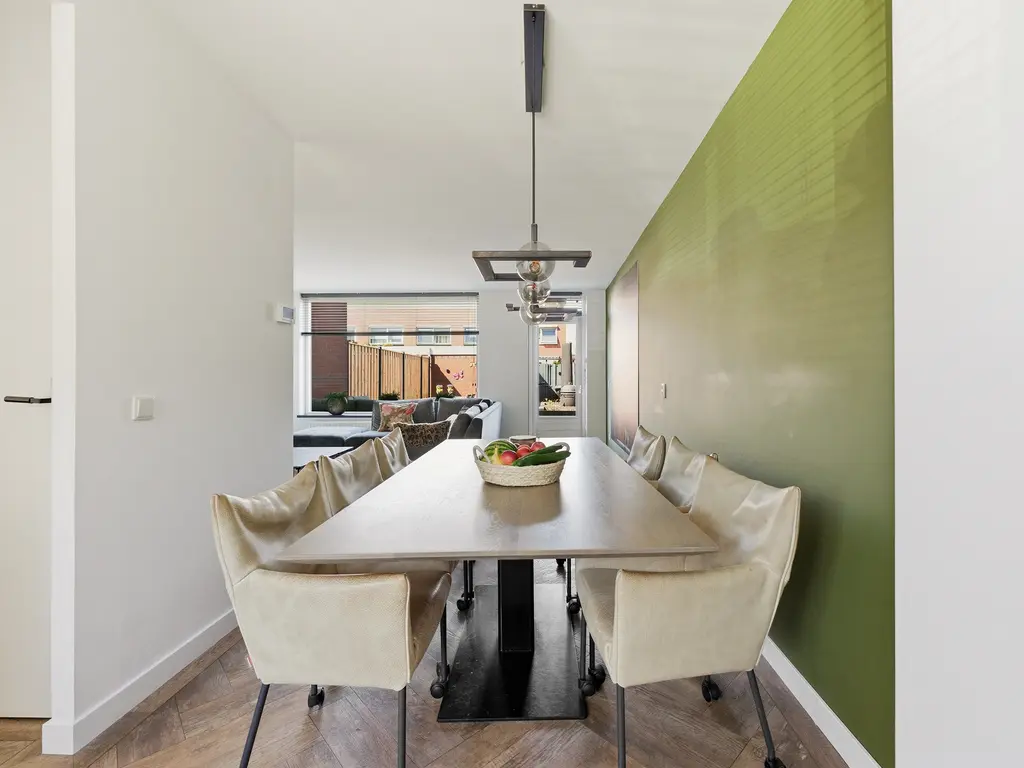 Machteld Sandelijnslaan 24, HENDRIK-IDO-AMBACHT