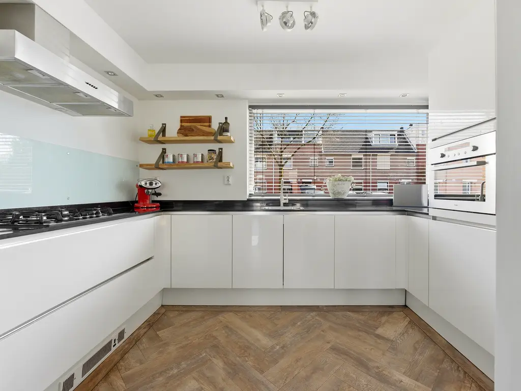 Machteld Sandelijnslaan 24, HENDRIK-IDO-AMBACHT