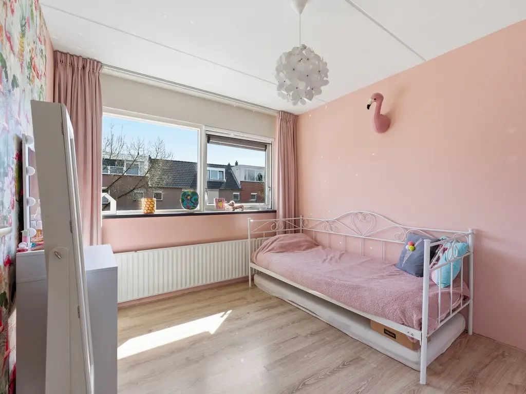 Machteld Sandelijnslaan 24, HENDRIK-IDO-AMBACHT