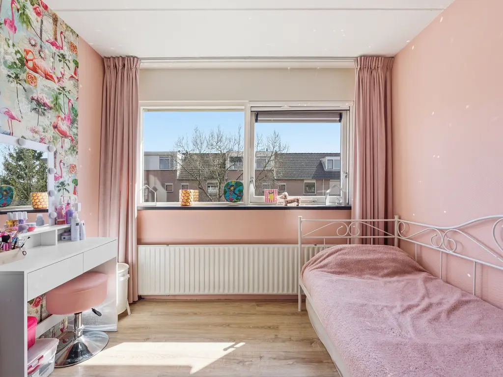 Machteld Sandelijnslaan 24, HENDRIK-IDO-AMBACHT