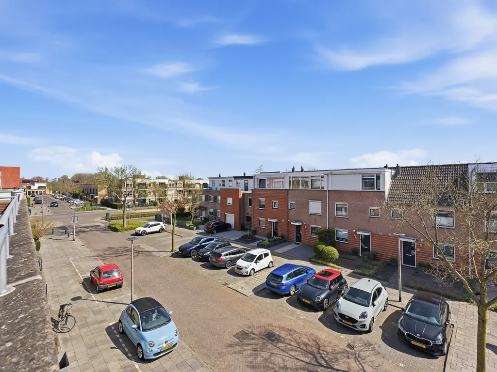 Machteld Sandelijnslaan 24, HENDRIK-IDO-AMBACHT