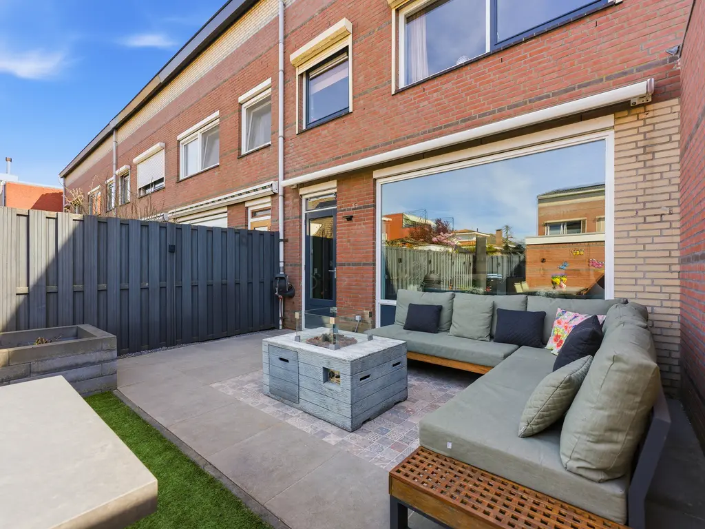 Machteld Sandelijnslaan 24, HENDRIK-IDO-AMBACHT