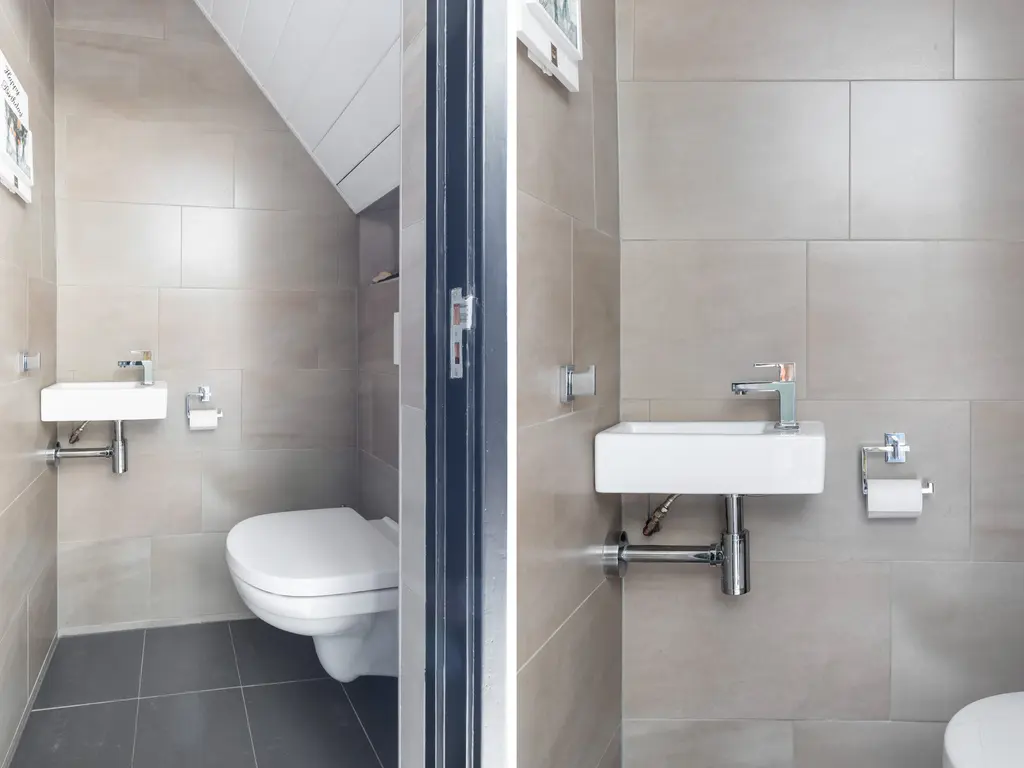 Warmoeziershof 31, HENDRIK-IDO-AMBACHT