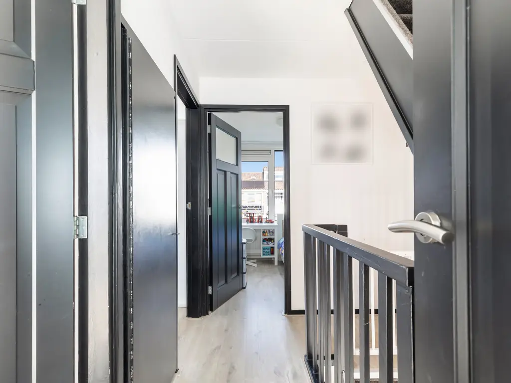 Warmoeziershof 31, HENDRIK-IDO-AMBACHT