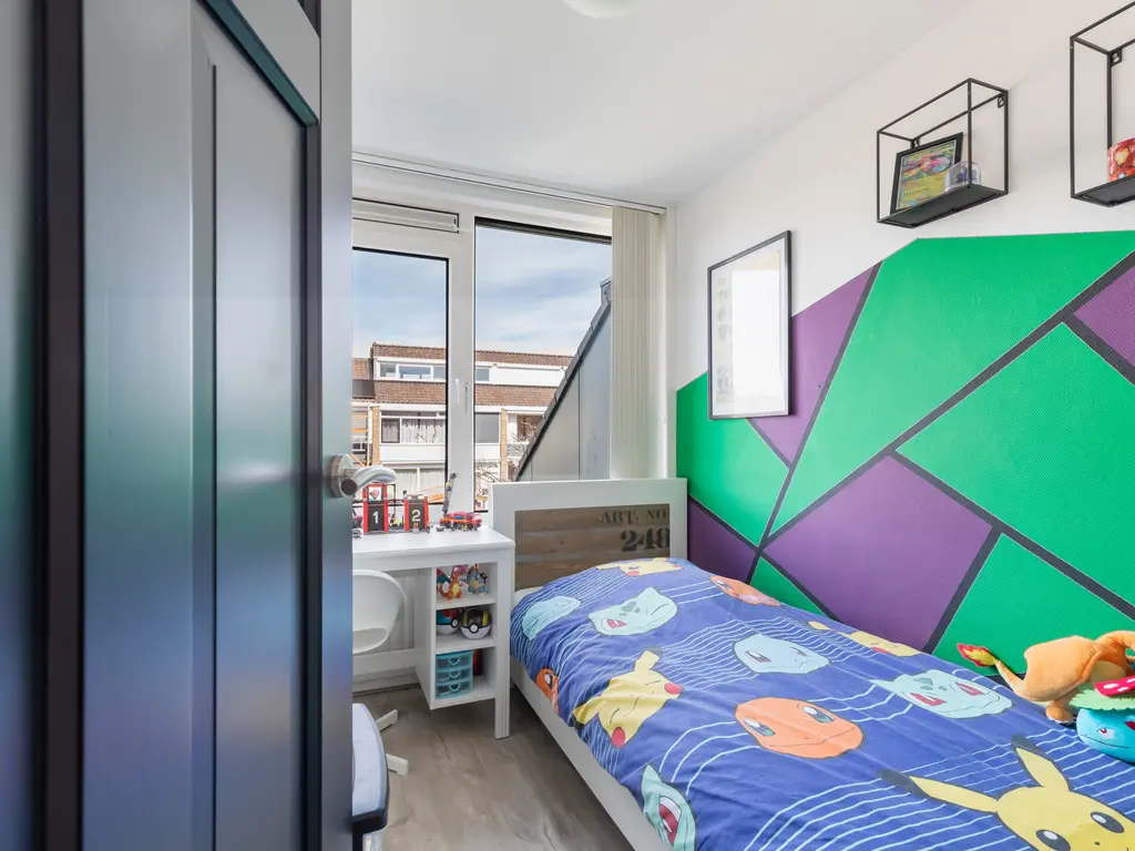 Warmoeziershof 31, HENDRIK-IDO-AMBACHT