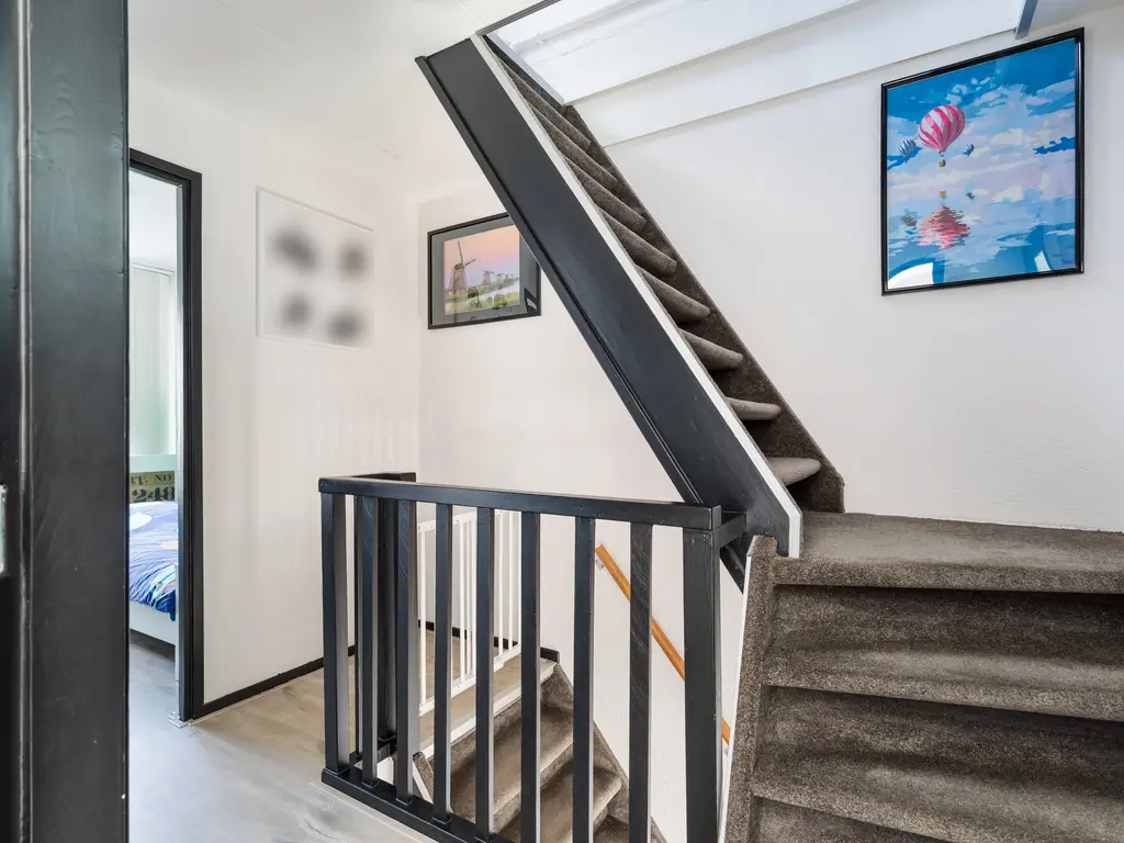 Warmoeziershof 31, HENDRIK-IDO-AMBACHT