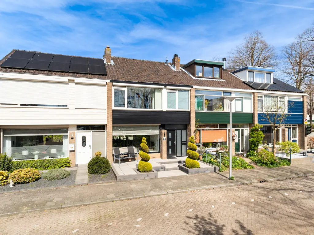 Warmoeziershof 31, HENDRIK-IDO-AMBACHT