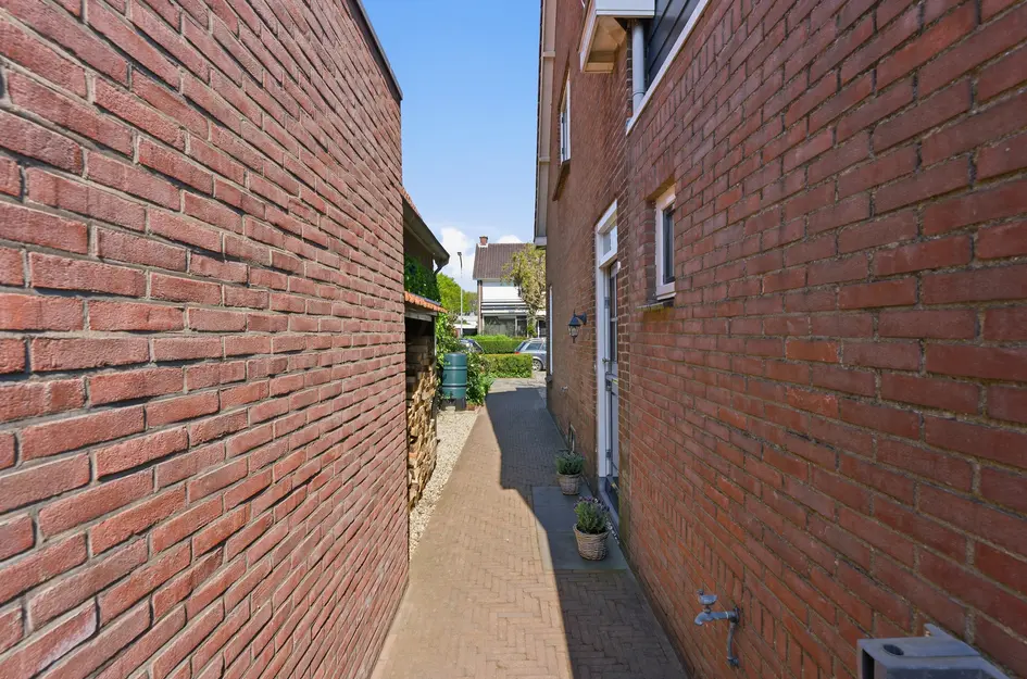 Baron van Boetzelaerlaan 44