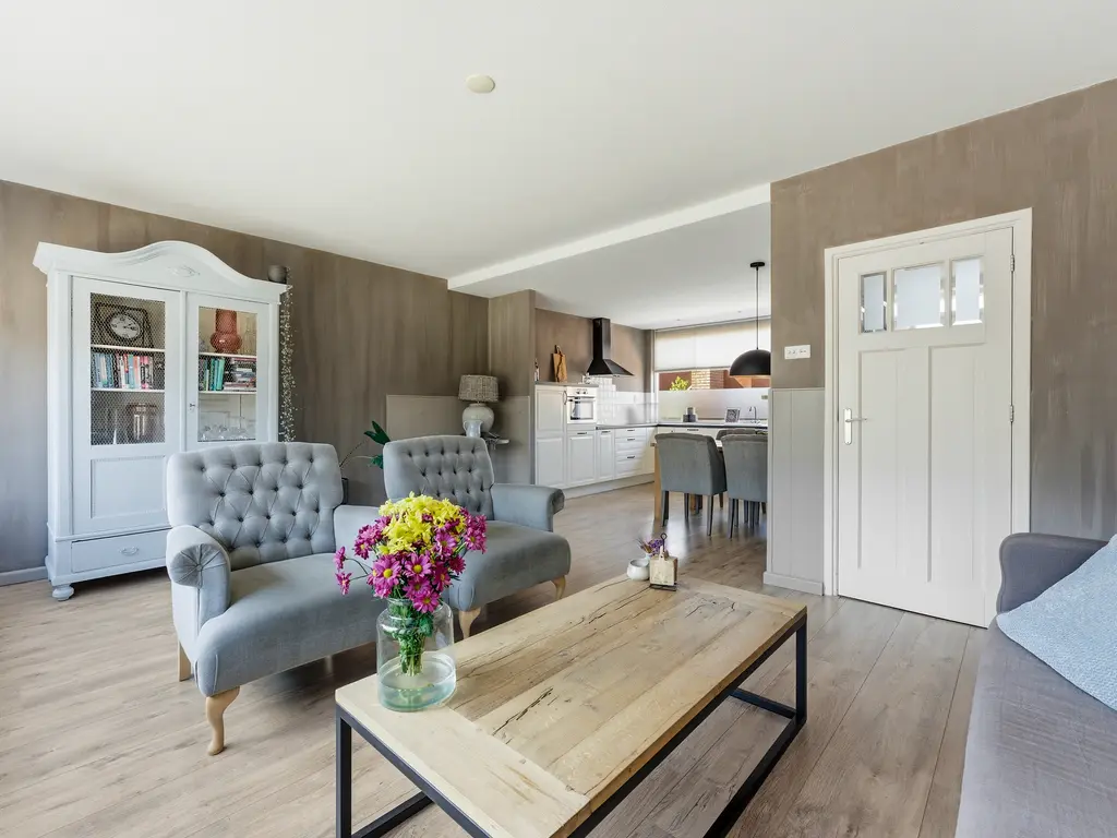 Willem de Zwijgerstraat 102, HENDRIK-IDO-AMBACHT