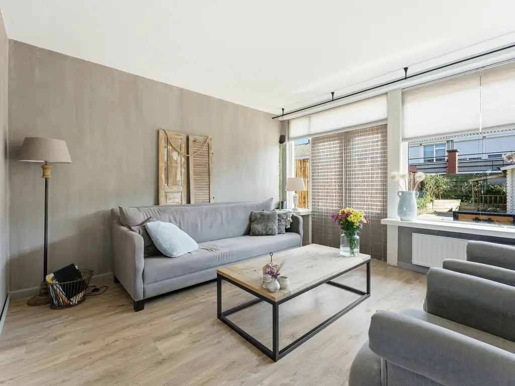 Willem de Zwijgerstraat 102, HENDRIK-IDO-AMBACHT
