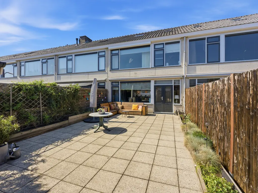 Willem de Zwijgerstraat 102, HENDRIK-IDO-AMBACHT
