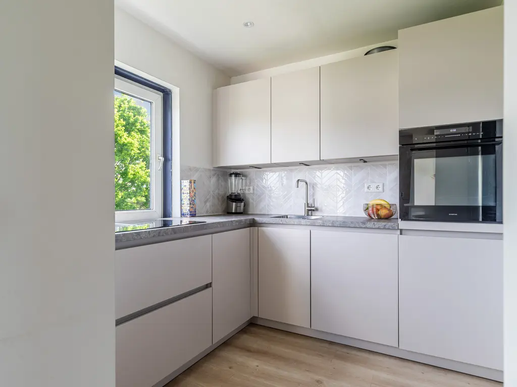 Admiraal Trompstraat 15, ZWIJNDRECHT