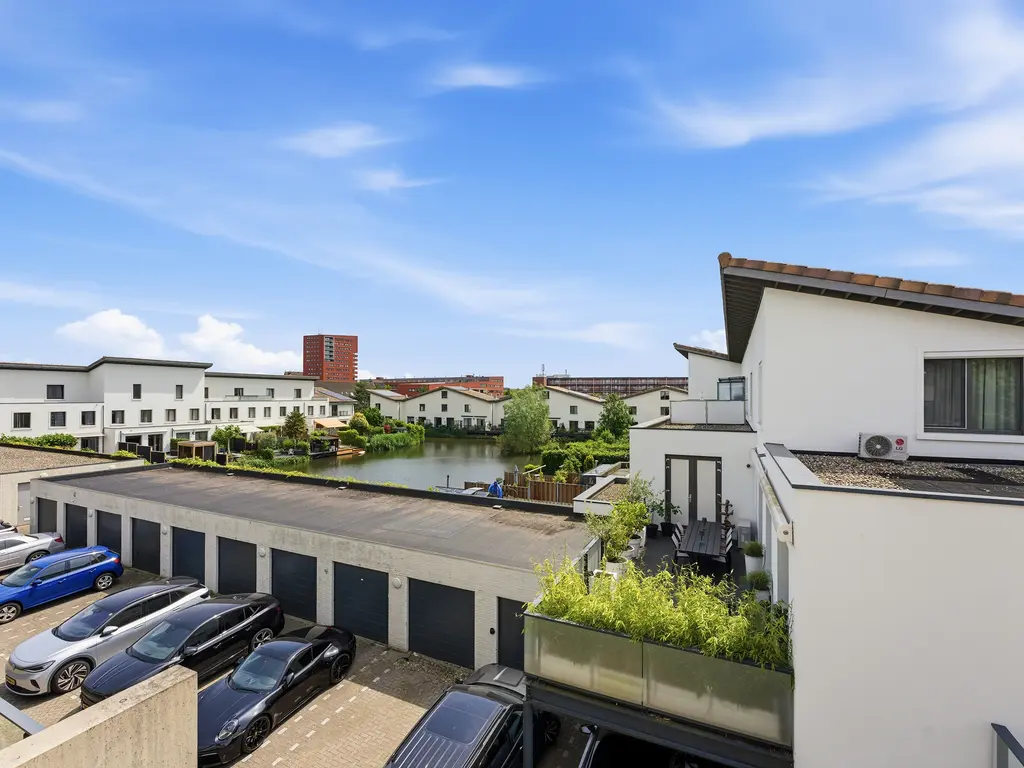 Bramengaarde 83, Hendrik-Ido-Ambacht