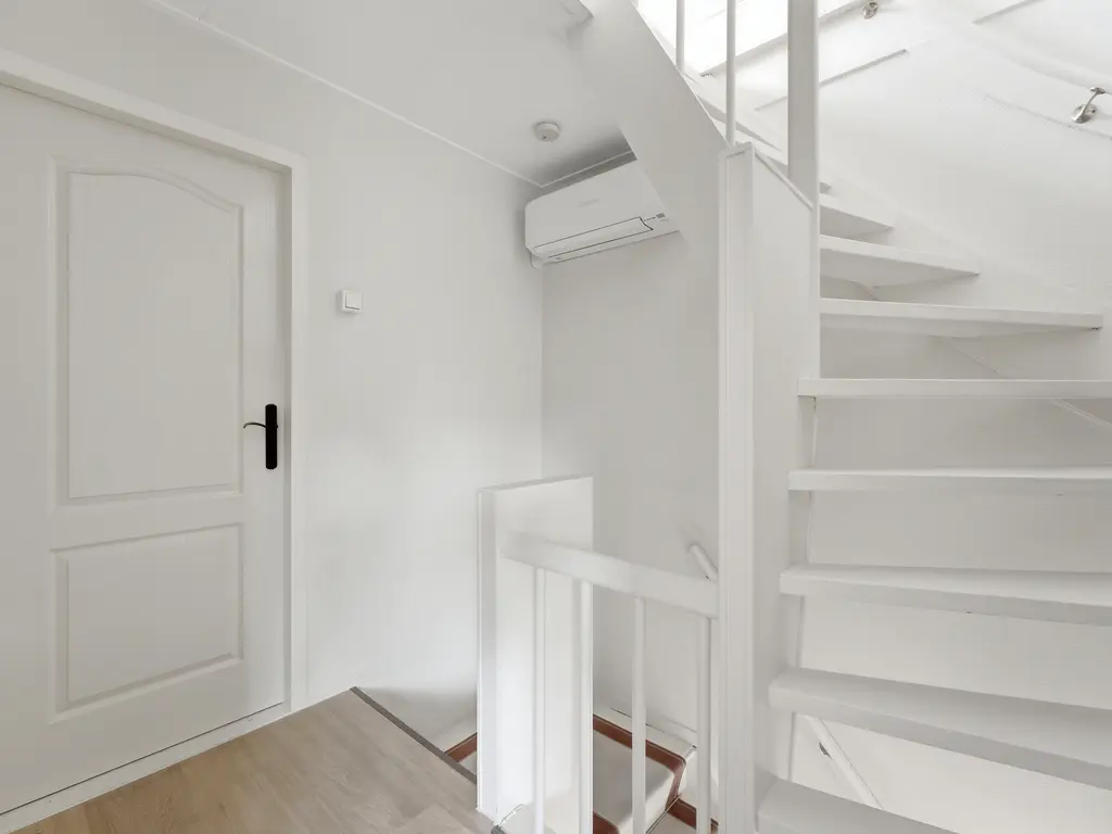 Huygensstraat 8, HENDRIK-IDO-AMBACHT