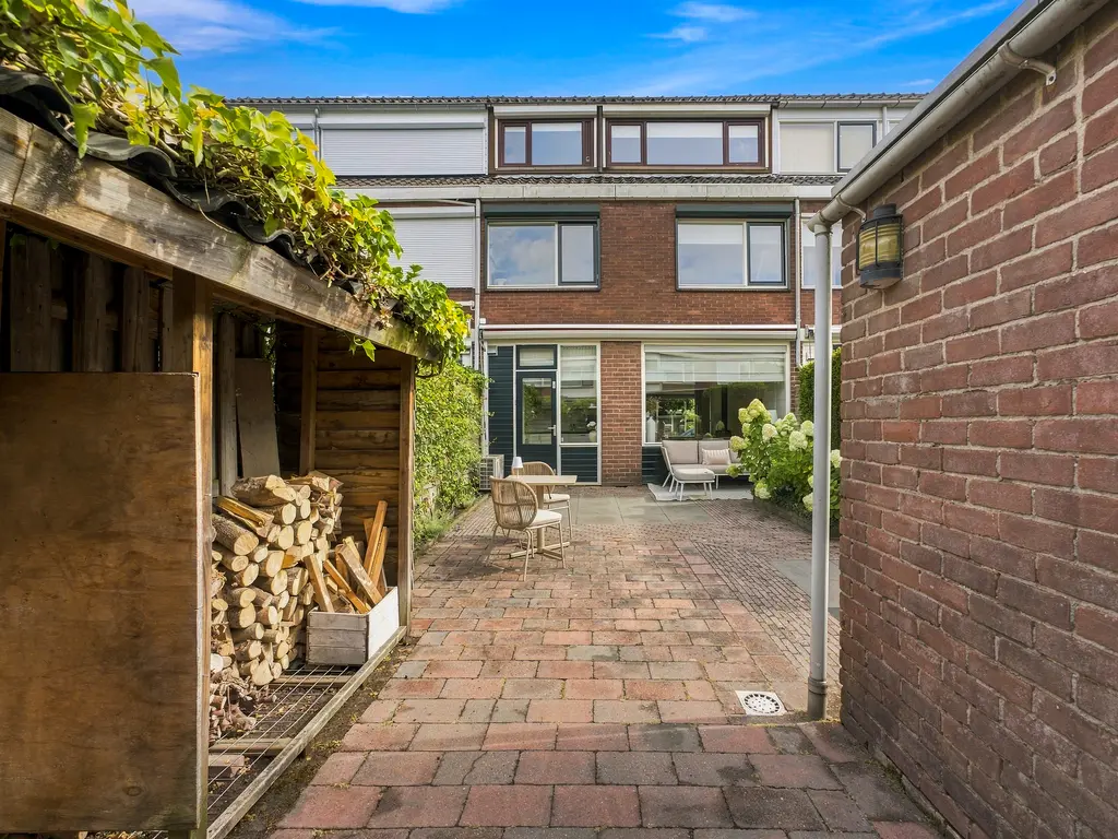 Huygensstraat 8, HENDRIK-IDO-AMBACHT