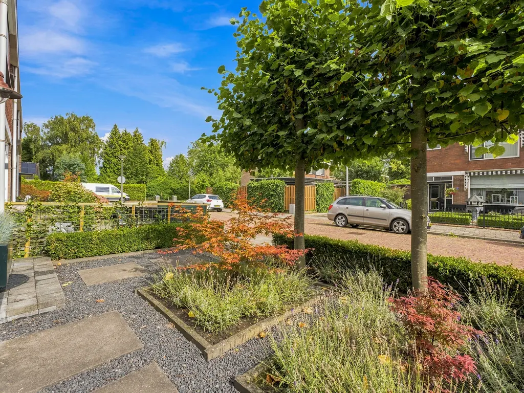 Huygensstraat 8, HENDRIK-IDO-AMBACHT