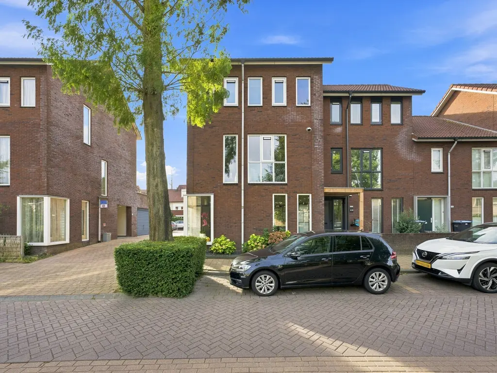 Amandelgaarde 165, HENDRIK-IDO-AMBACHT