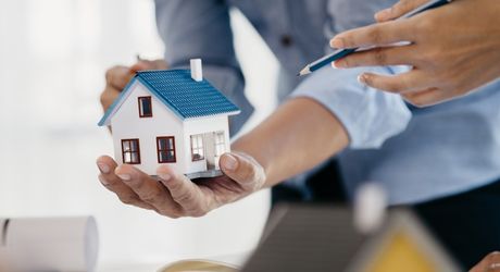 What is the difference between a house insurance and contents insurance?