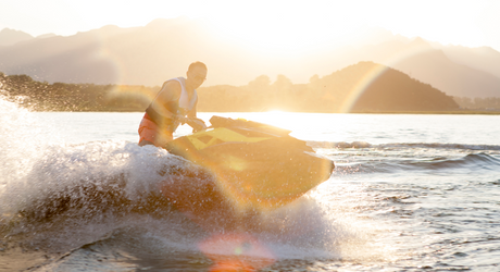 Verzekeringsopties voor waterscooters en jetski’s: zorgeloos genieten op het water