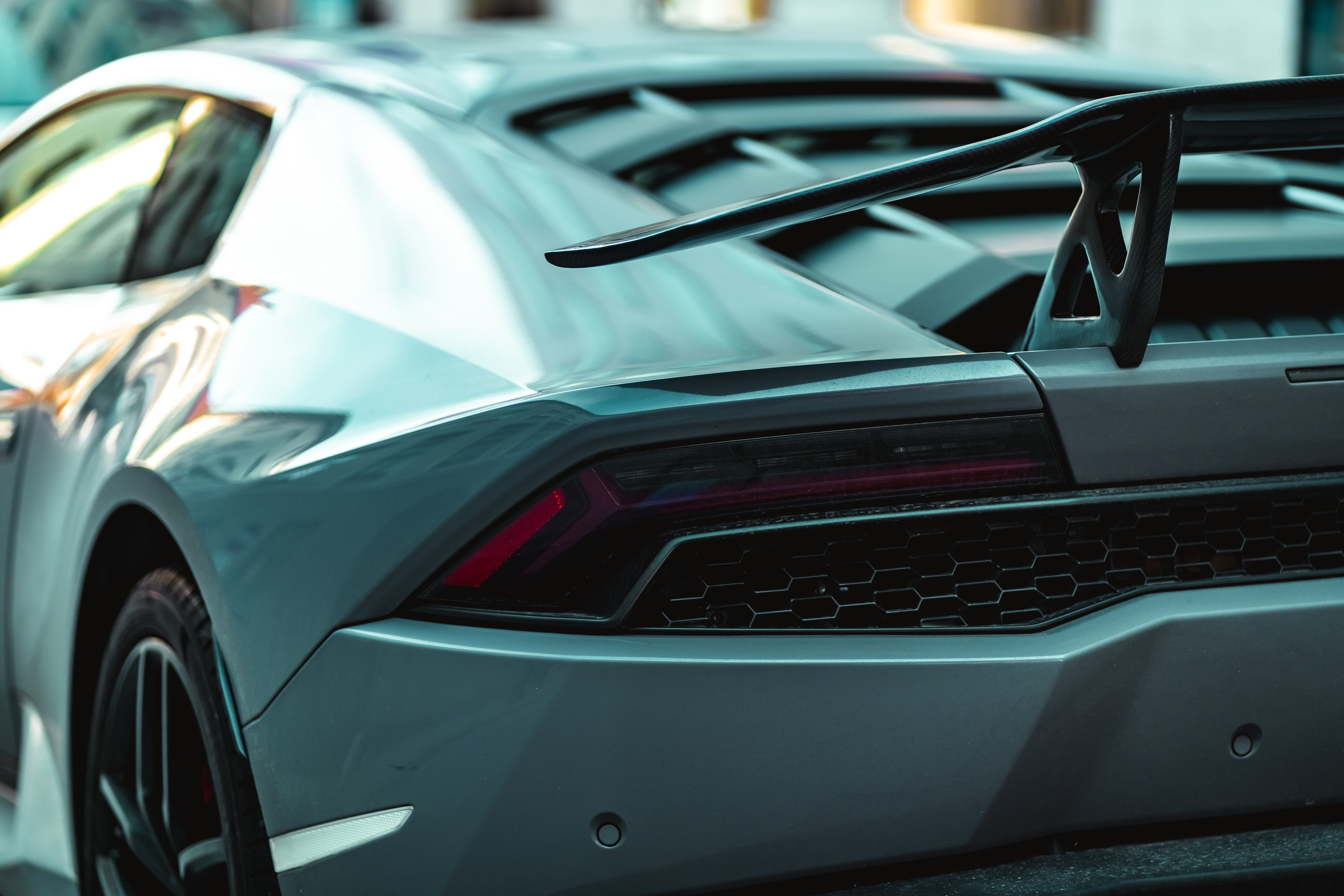 Luxe auto verzekeren: wat niemand vertelt