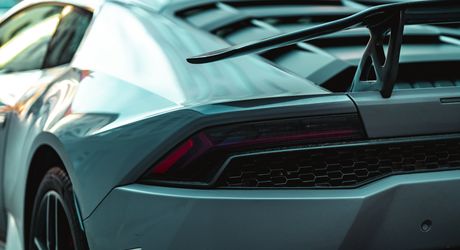 Luxe auto verzekeren: wat niemand vertelt